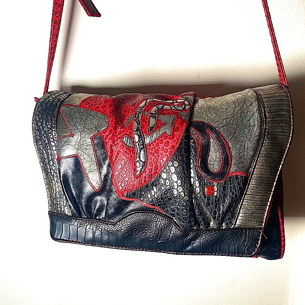 Vintage gothic Nas bag